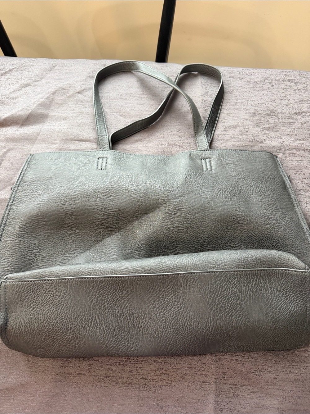 Miztique Soft-Texture Tote in gray